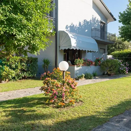Apartment Versilia *